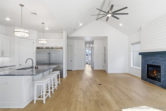 1228 W 85th Court S, Tulsa, OK 74132