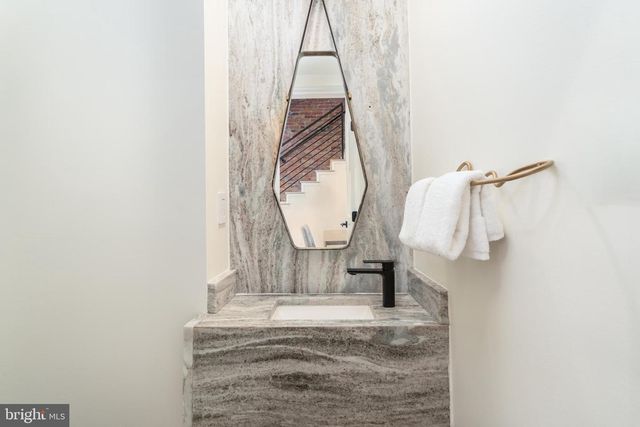 1402 5TH ST NW, Washington, DC 20001