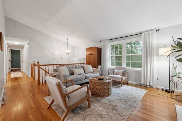 597 Old Dunstable Rd, Groton, MA 01450