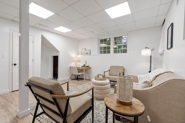 597 Old Dunstable Rd, Groton, MA 01450