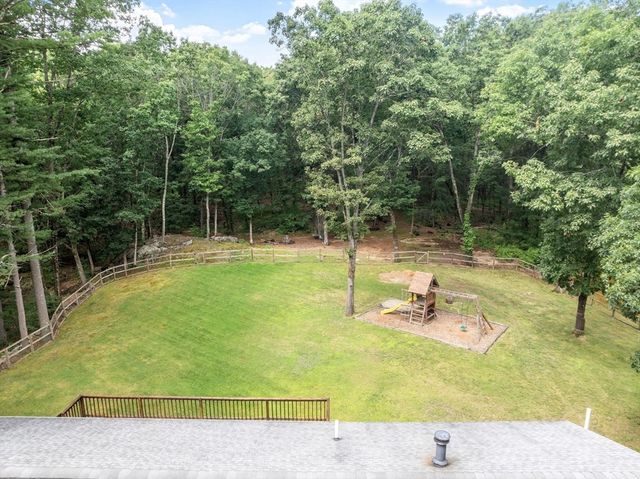 597 Old Dunstable Rd, Groton, MA 01450