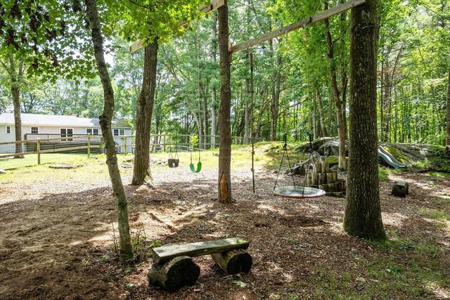 597 Old Dunstable Rd, Groton, MA 01450