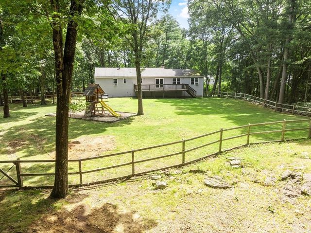 597 Old Dunstable Rd, Groton, MA 01450