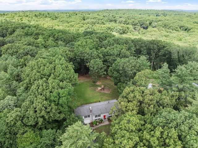 597 Old Dunstable Rd, Groton, MA 01450
