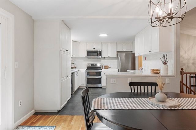597 Old Dunstable Rd, Groton, MA 01450