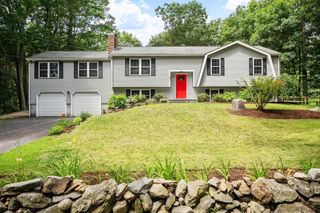 597 Old Dunstable Rd, Groton, MA 01450