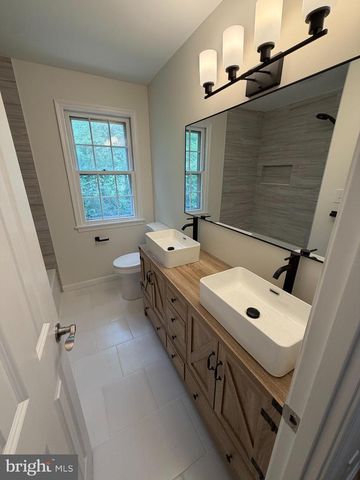 2429 PARALLEL LN, Silver Spring, MD 20904