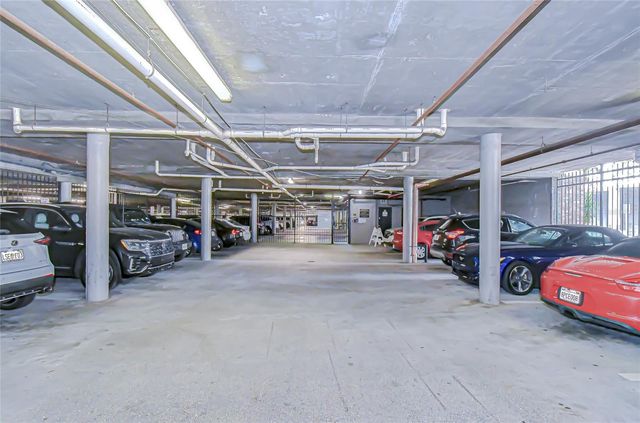 800 S DAKOTA AVENUE 404, Tampa, FL 33606