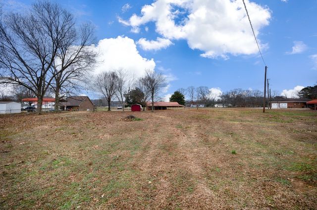 14052 Elk River Mills Rd, Athens, AL 35614