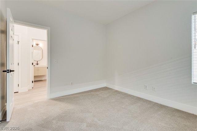 11086 Evvie Lane, Las Vegas, NV 89135