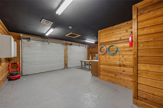 501 N Davis Street, West, TX 76691