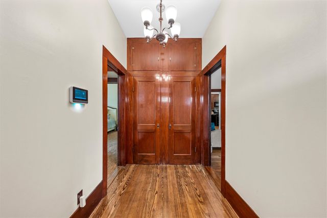 501 N Davis Street, West, TX 76691