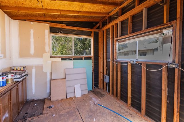 2840 E Packard Avenue, Kingman, AZ 86409