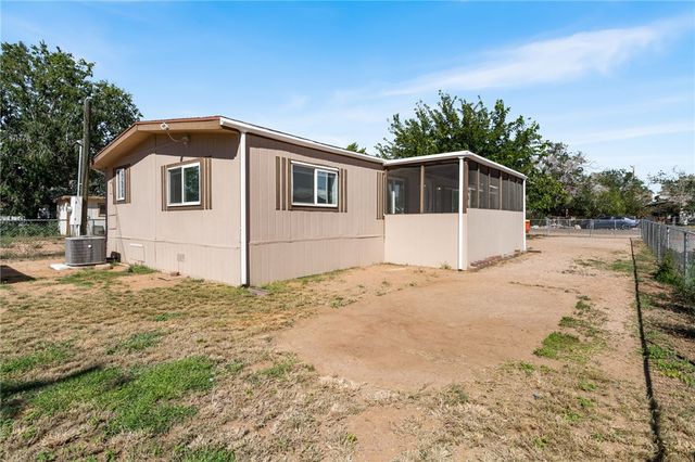 2840 E Packard Avenue, Kingman, AZ 86409