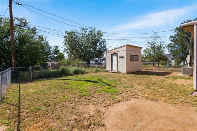 2840 E Packard Avenue, Kingman, AZ 86409