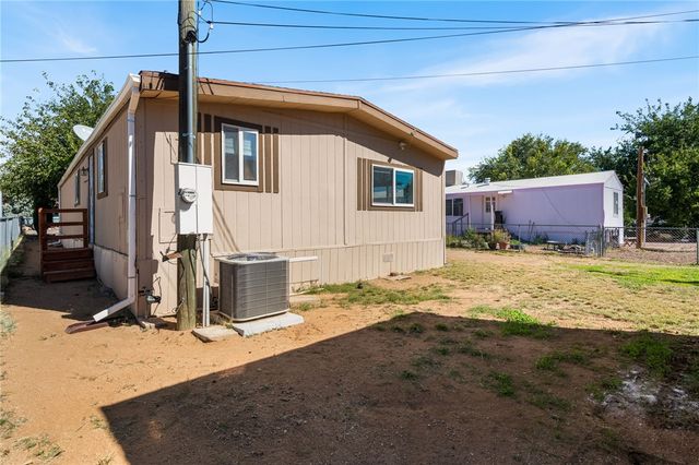 2840 E Packard Avenue, Kingman, AZ 86409