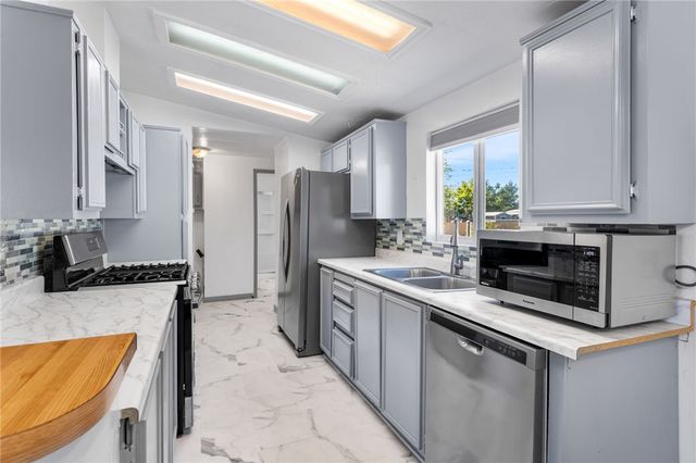 2840 E Packard Avenue, Kingman, AZ 86409