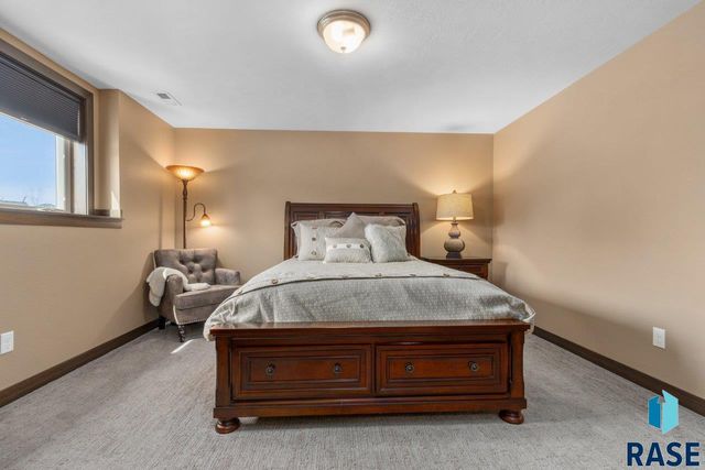 8917 W Dragonfly Dr Drive, Sioux Falls, SD 57107