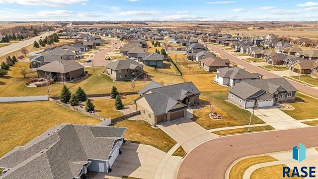 8917 W Dragonfly Dr Drive, Sioux Falls, SD 57107