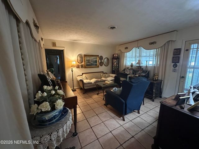 3833 ANVERS Boulevard, Jacksonville, FL 32210