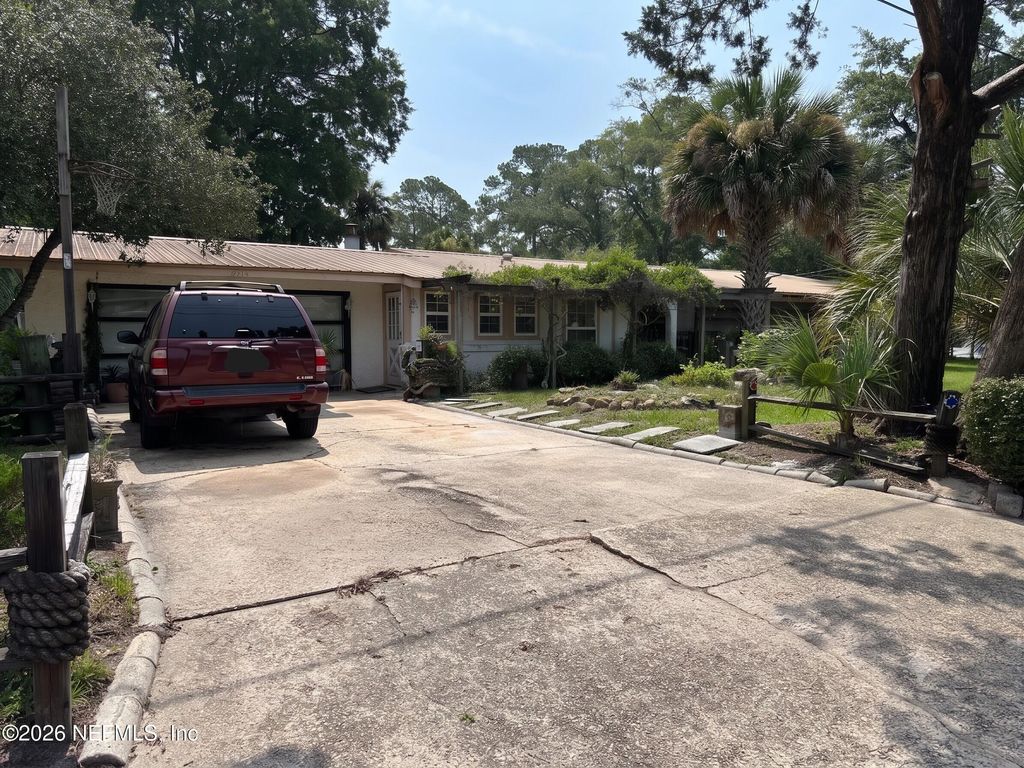 3833 ANVERS Boulevard, Jacksonville, FL 32210