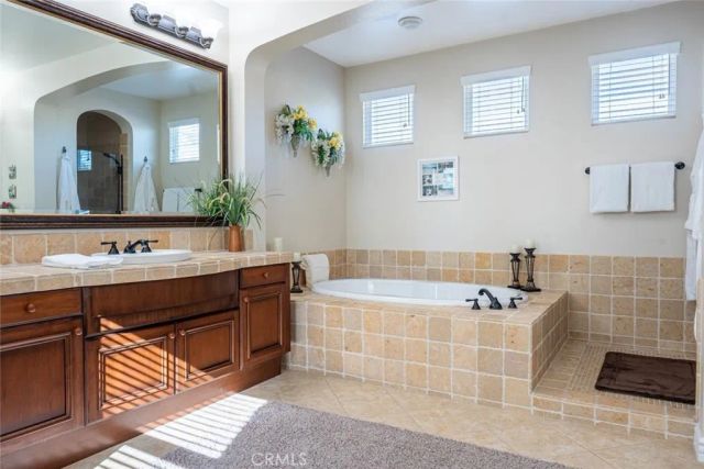 27016 Cliffie Way, Canyon Country, CA 91387