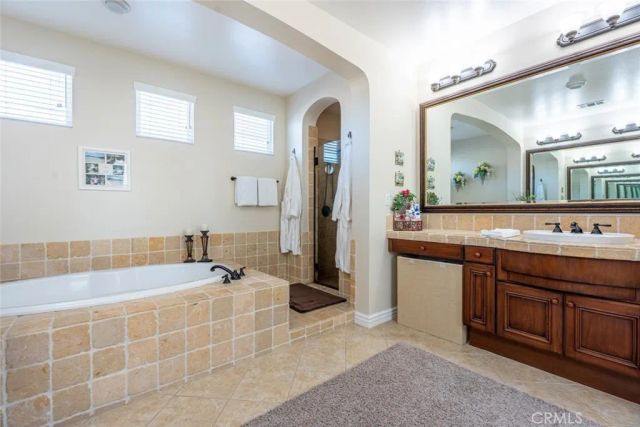 27016 Cliffie Way, Canyon Country, CA 91387