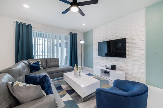 1820 SUMMER DRIVE, Davenport, FL 33897