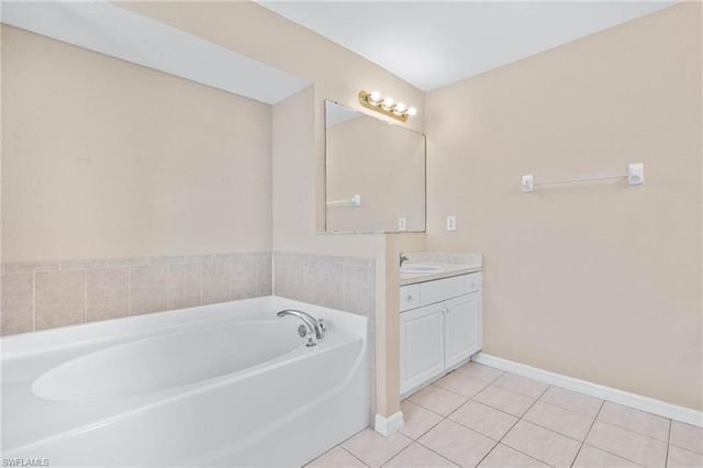 2227 NW 3rd PL, Cape Coral, FL 33993