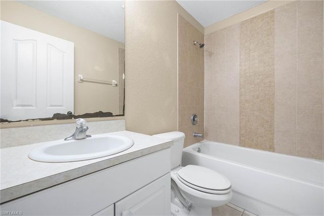 2227 NW 3rd PL, Cape Coral, FL 33993