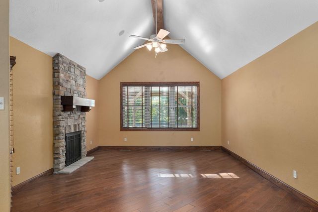 3436 S Horseshoe Avenue, Springfield, MO 65804