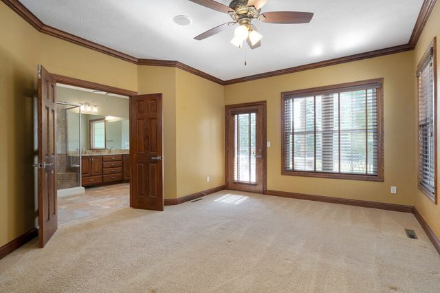 3436 S Horseshoe Avenue, Springfield, MO 65804