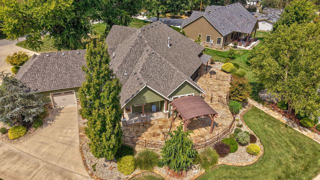 3436 S Horseshoe Avenue, Springfield, MO 65804