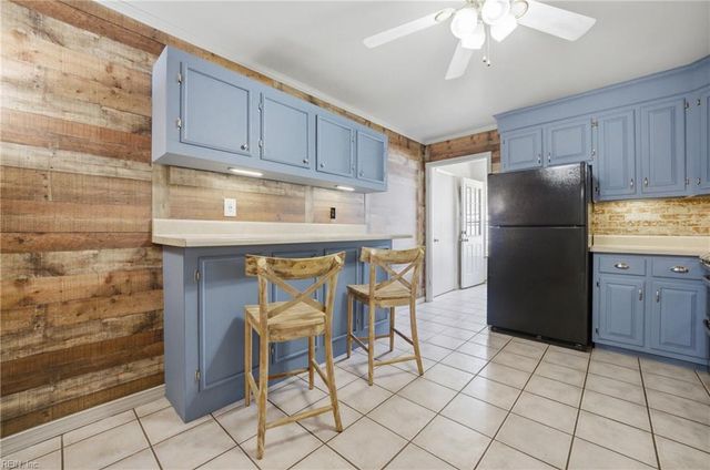 116 Goldcrest DR, Chesapeake, VA 23325