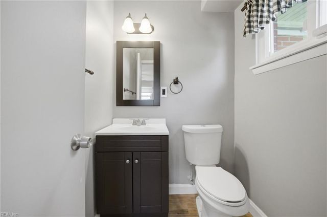 116 Goldcrest DR, Chesapeake, VA 23325