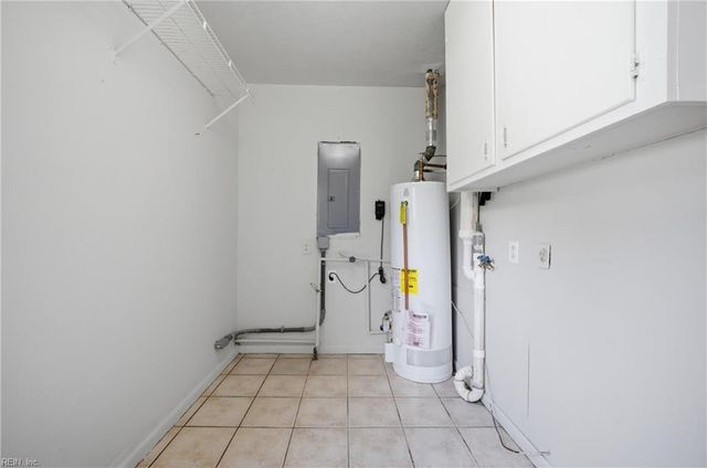 116 Goldcrest DR, Chesapeake, VA 23325