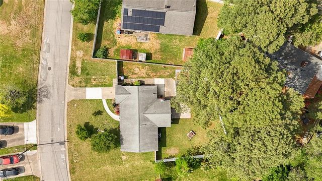 116 Goldcrest DR, Chesapeake, VA 23325