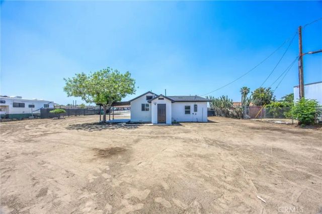 27124 5th, Highland, CA 92346