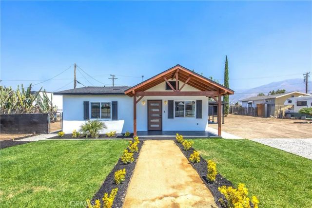 27124 5th, Highland, CA 92346