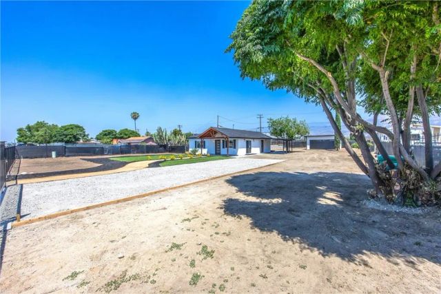 27124 5th, Highland, CA 92346