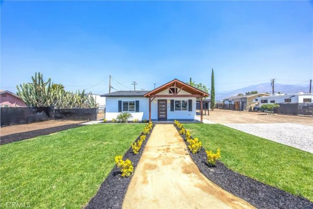 27124 5th, Highland, CA 92346