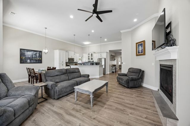 612 N Frisco Road, Sherman, TX 75090
