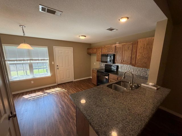 555 Foster, Canton, TX 75103
