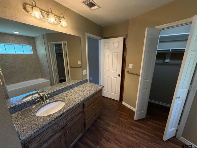 555 Foster, Canton, TX 75103