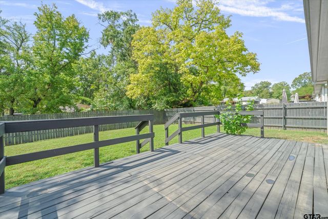 555 Foster, Canton, TX 75103