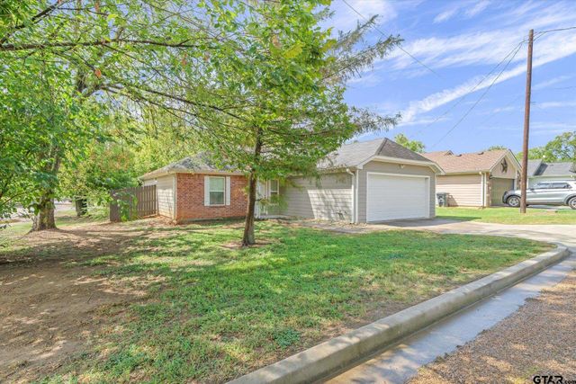 555 Foster, Canton, TX 75103