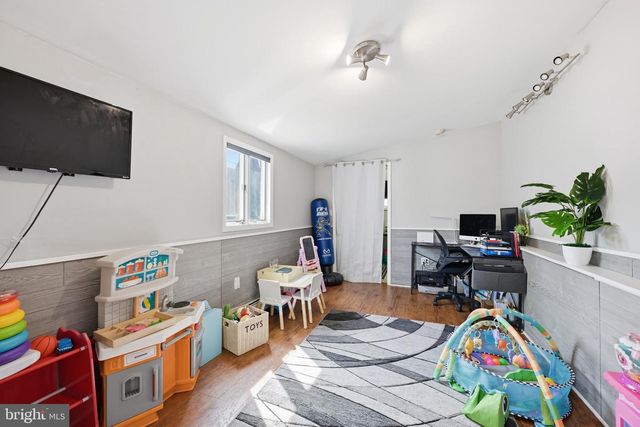 80 QUARRY RD, Levittown, PA 19057