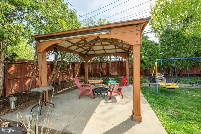 80 QUARRY RD, Levittown, PA 19057