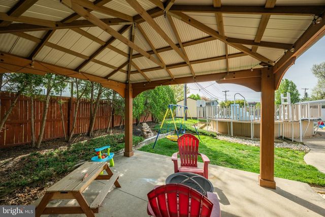 80 QUARRY RD, Levittown, PA 19057