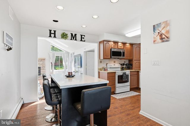 80 QUARRY RD, Levittown, PA 19057